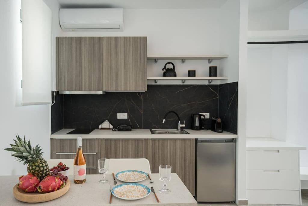 Minoas Suite The Sense Of Luxury Iraklio Exterior foto