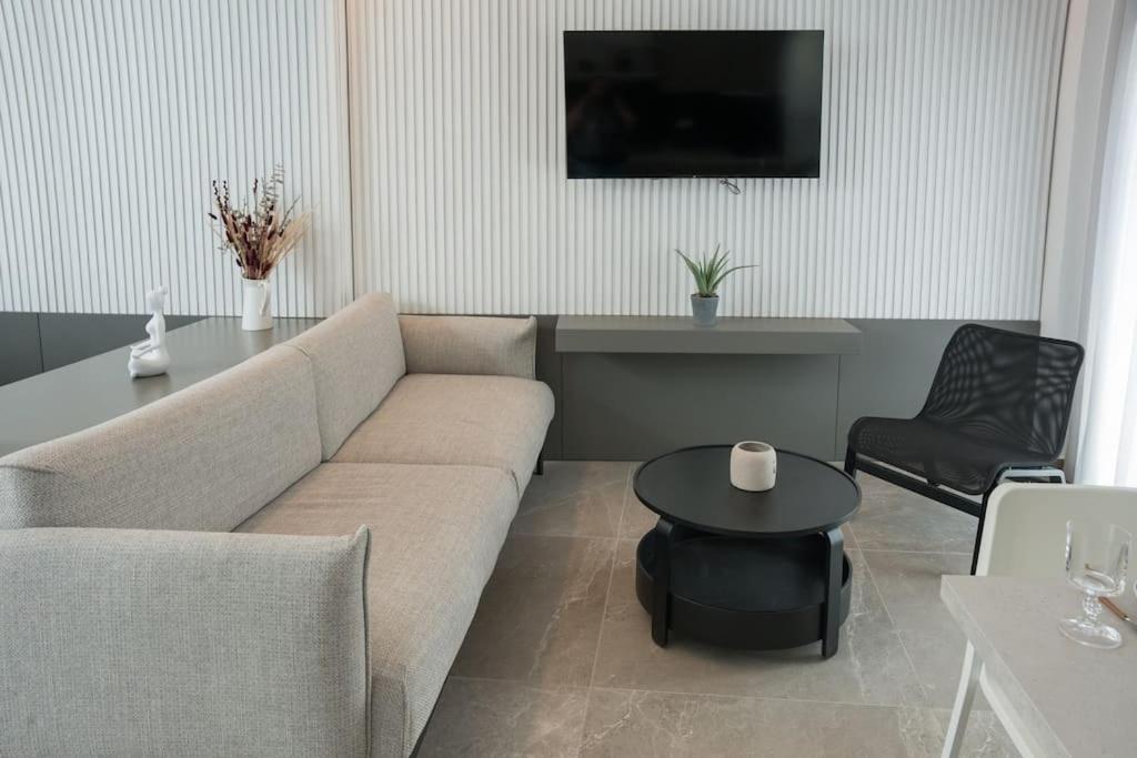 Minoas Suite The Sense Of Luxury Iraklio Exterior foto